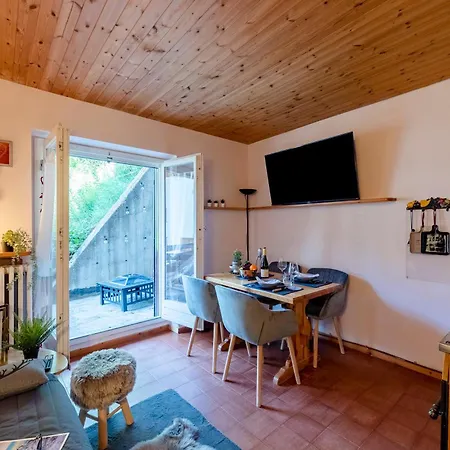 Chaberton Romantic Retreat In Out - Happy *