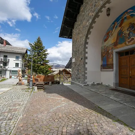 Apartment Chaberton Romantic Retreat In Out - Happy *