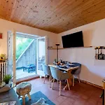 Chaberton Romantic Retreat In Out - Happy *