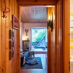 Chaberton Romantic Retreat In Out - Happy *