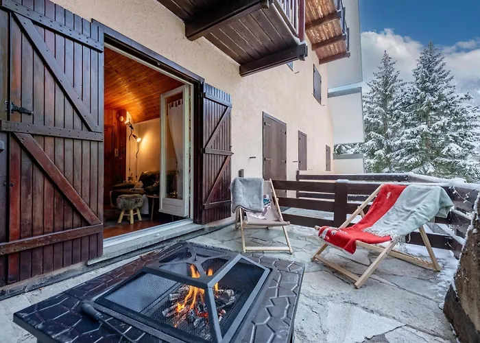 Chaberton Romantic Retreat In Out - Happy