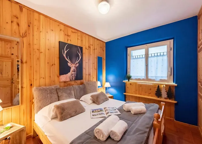 Chaberton Romantic Retreat In Out - Happy Apartment *