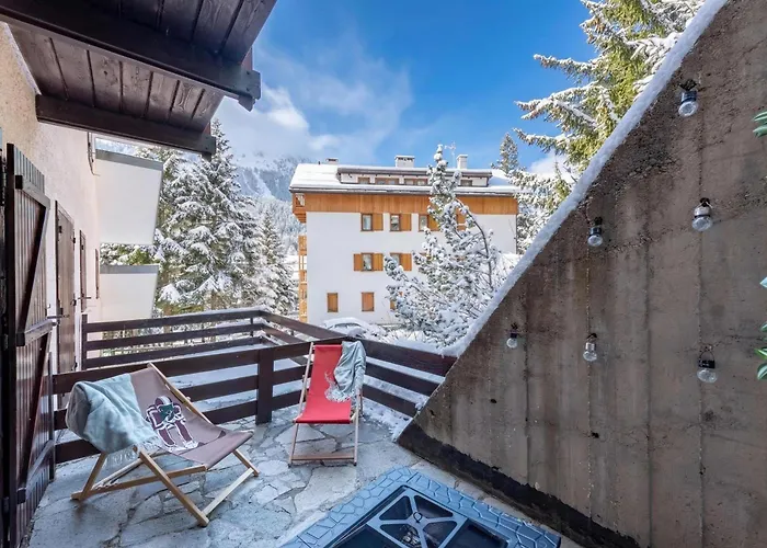 Chaberton Romantic Retreat In Out - Happy *